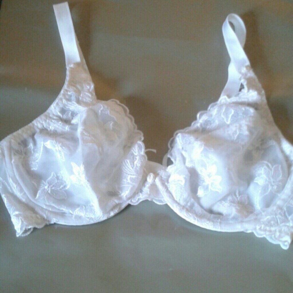Bali white lace bra